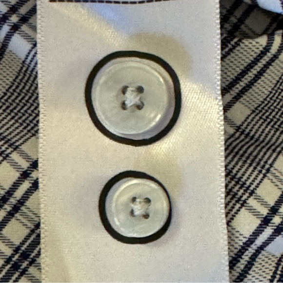 UNTUCKit. Armand.Navy/White/Grey Checkered, Long Sleeve, Button Down Shi… - Picture 6 of 10